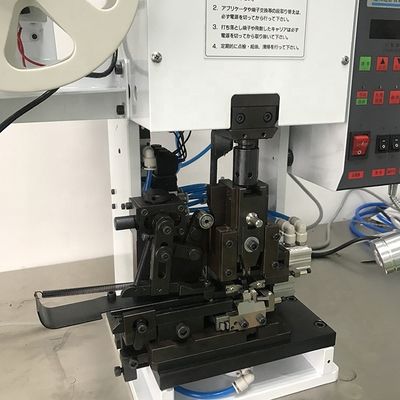 Macchina terminale multifunzione per il crimping e lo stripping orizzontali a prezzi accessibili
