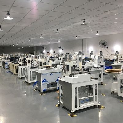 YH-ST02S Macchina di ricamamento completamente automatica a doppia testa del cavo di filo a tenuta stagna impermeabile