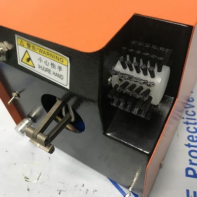 Macchina di torsione automatica del cavo di alimentazione del motore da 10W per lunghezza del filo torto da 5-60 mm in progettazione