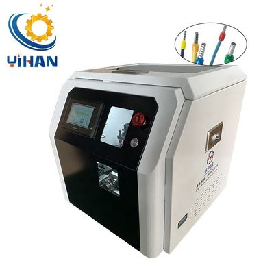 Comodo pre-isolato terminale di filo Stripping Crimping Machine con torsione Crimping