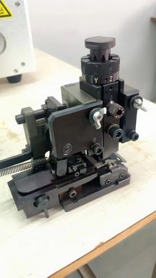YH-09H002 JST European Flag Terminal Crimping Machine Applicator con passo di 40 mm